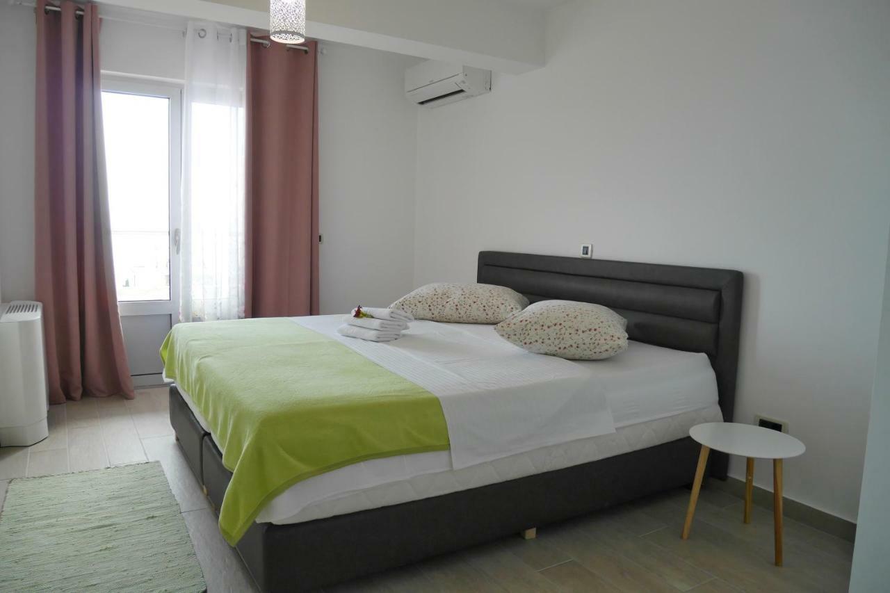 Apartments Mario Migros Makarska Ruang foto