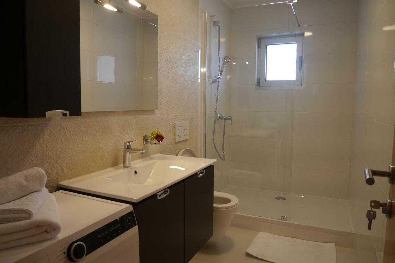 Apartments Mario Migros Makarska Bagian luar foto