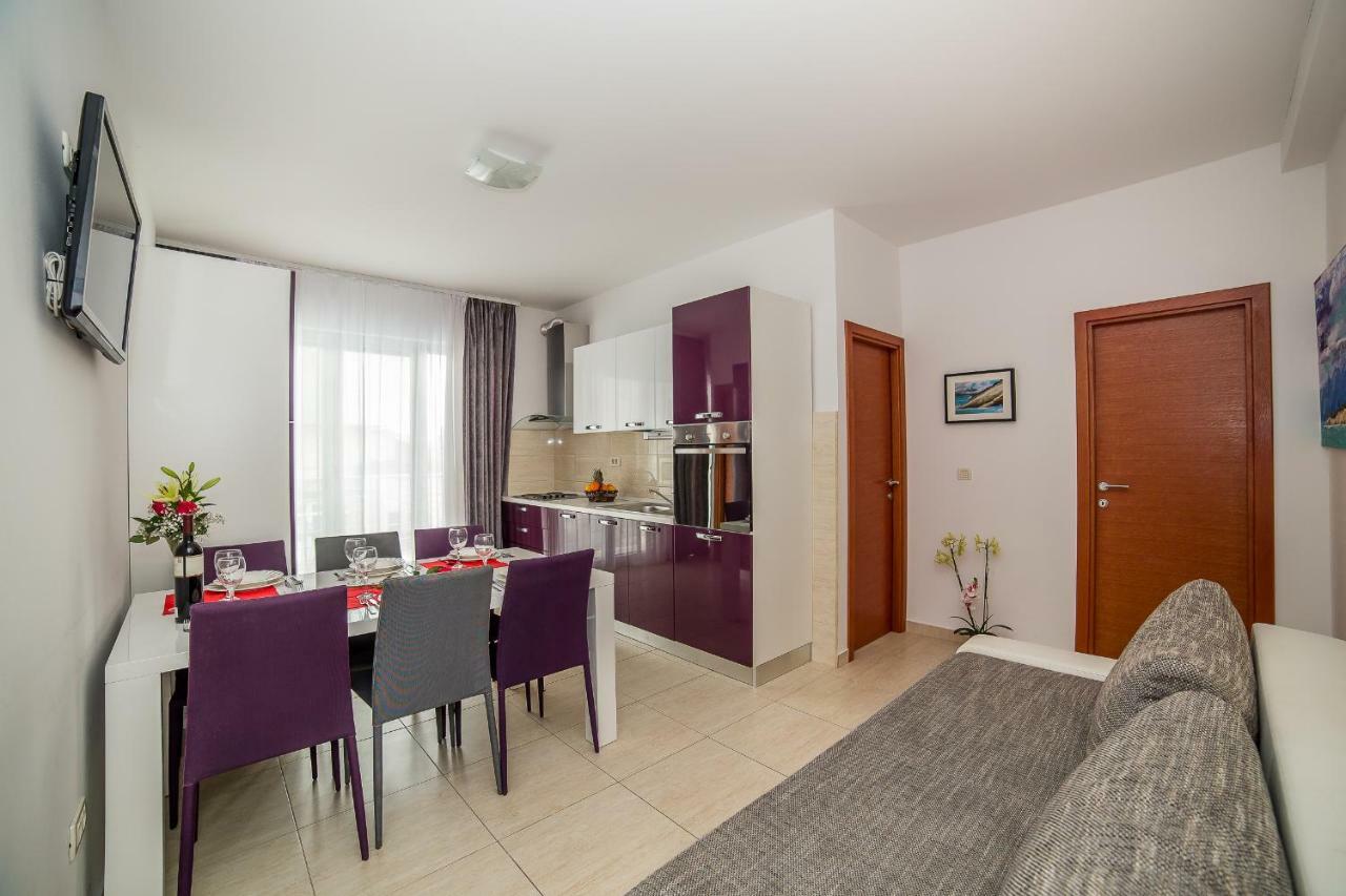 Apartments Mario Migros Makarska Bagian luar foto